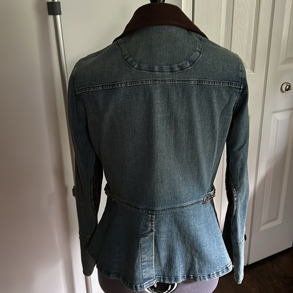 Women’s feminine embellished denim jacket by VERY VERA Size S - Picture 2 of 10